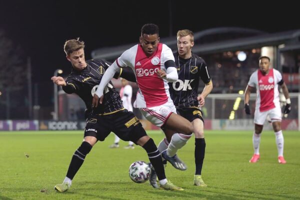 Soi kèo Jong PSV vs Jong Ajax, 2h00 ngày 16/12, Hà Lan