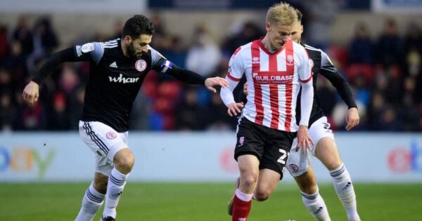 Soi kèo Lincoln City vs Accrington Stanley,2h00 ngày 11/1, Cúp EPL