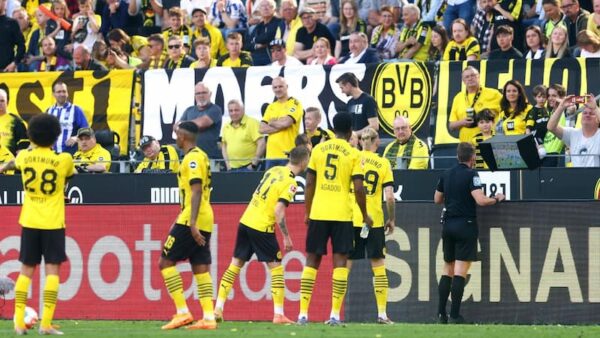 Soi kèo Borussia Dortmund vs Hertha Berlin, 23h30 ngày 19/2, Bundesliga