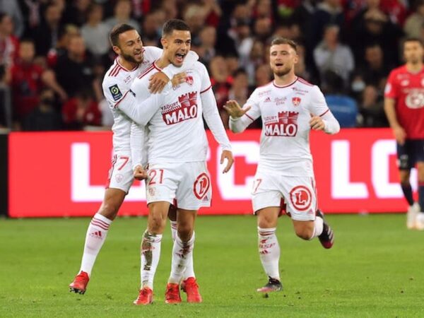 Soi kèo Lille vs Stade Brestois, 3h00 ngày 25/2, Ligue 1